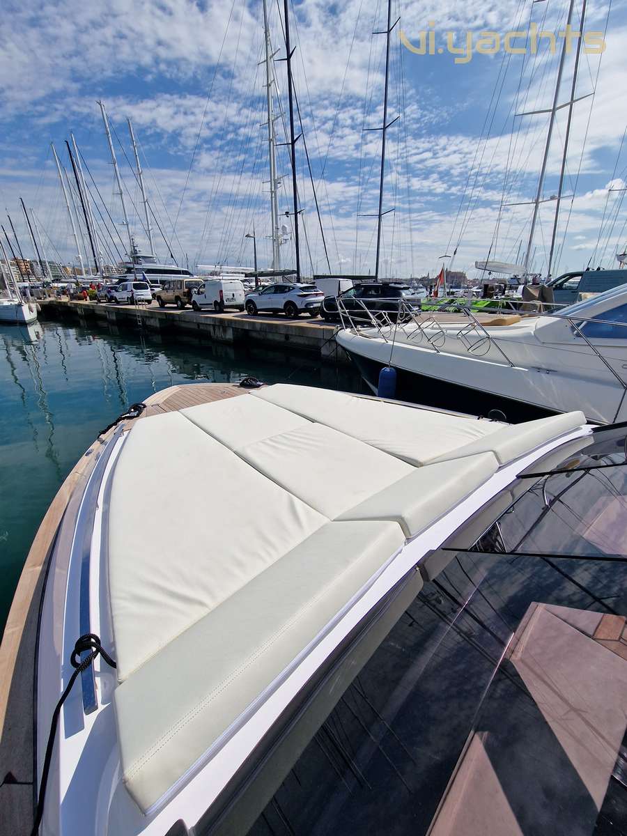 Vi-q4-yate a motor ideal para alquiler y uso privado-33.jpg Vi-q4-yate a motor ideal para alquiler y uso privado-33.jpg