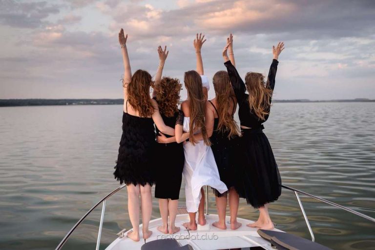 hen-party-girls-in-elegant-dresses-on-a-yacht-cel-Vi-Charter-Mallorca-book-today hen-party-girls-in-elegant-dresses-on-a-yacht-cel-Vi-Charter-Mallorca-book-today