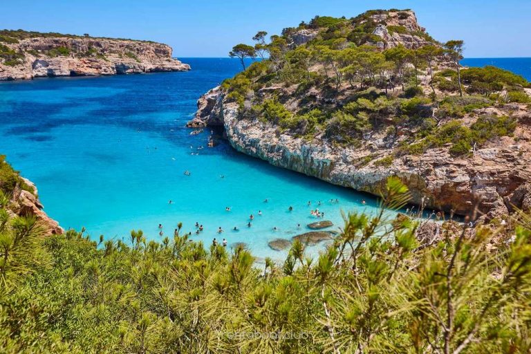 turquoise-waters-in-mallorca-moro-beach-mediterr-Vi-Charter-Mallorca-book-today turquoise-waters-in-mallorca-moro-beach-mediterr-Vi-Charter-Mallorca-book-today