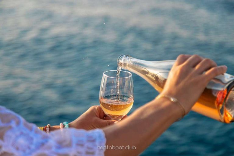 wine-in-a-glass-on-the-seashore-selective-focus-Vi-Charter-Mallorca-book-today wine-in-a-glass-on-the-seashore-selective-focus-Vi-Charter-Mallorca-book-today