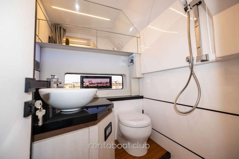 yacht-vi-q4-moto-boat-for-sale-custome-made-for-private-use-and-charter-35 yacht-vi-q4-moto-boat-for-sale-custome-made-for-private-use-and-charter-35